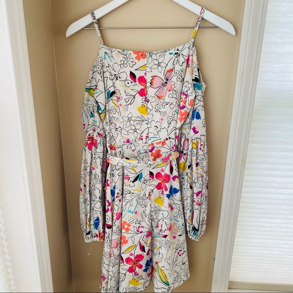 Clover and Sloane Floral Cold Shoulder Dress - Picture 6 of 10